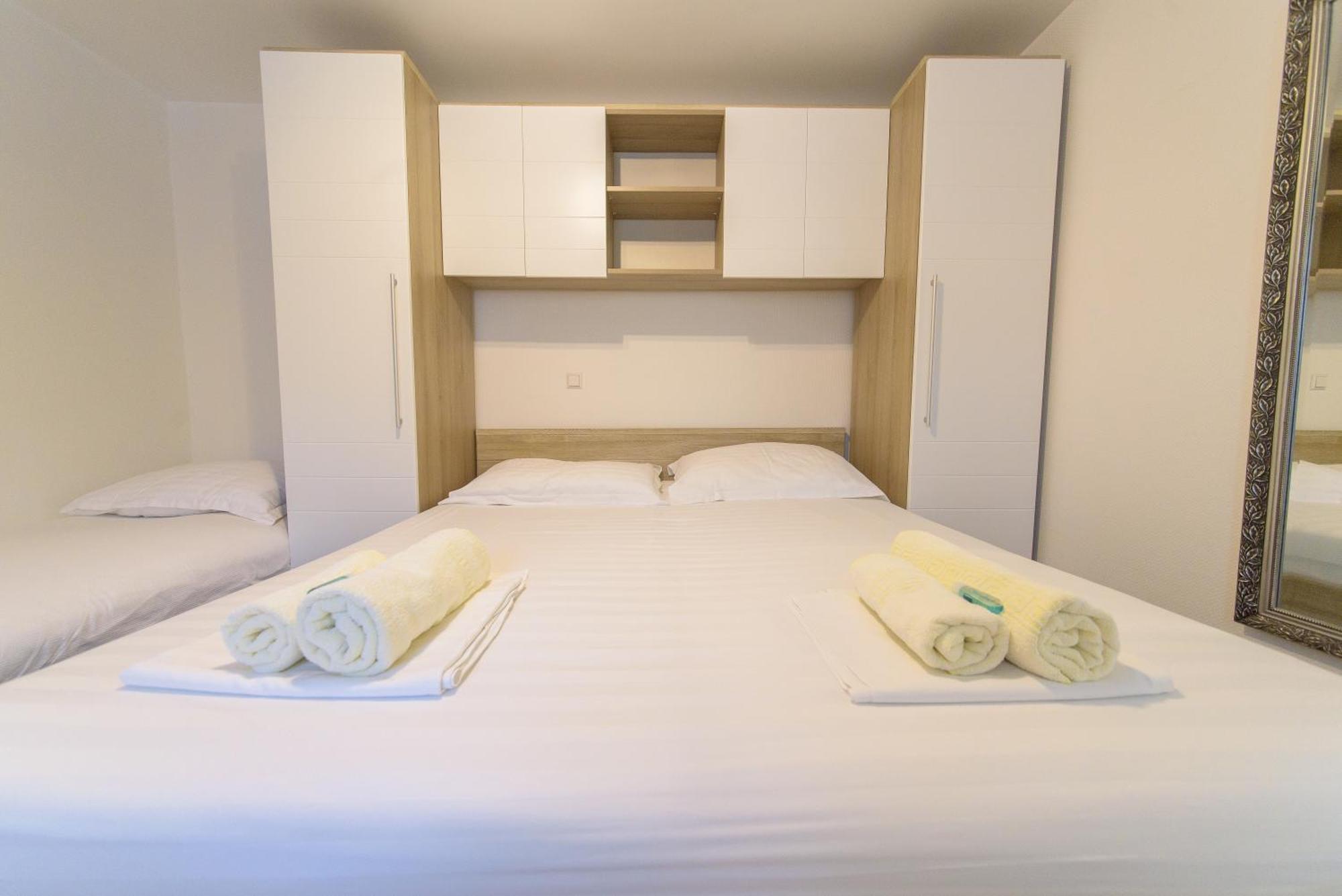 Jeli Apartments Starigrad Paklenica Bilik gambar