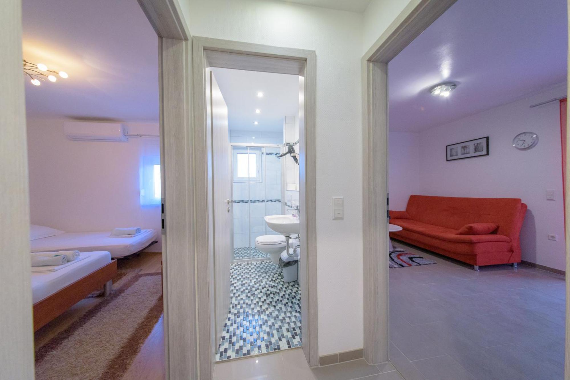 Jeli Apartments Starigrad Paklenica Bilik gambar
