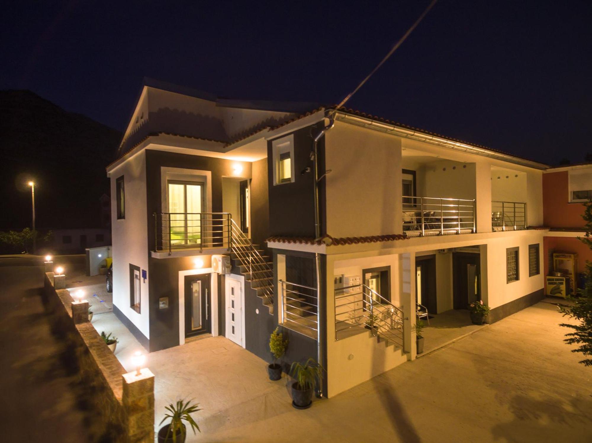 Jeli Apartments Starigrad Paklenica Bilik gambar
