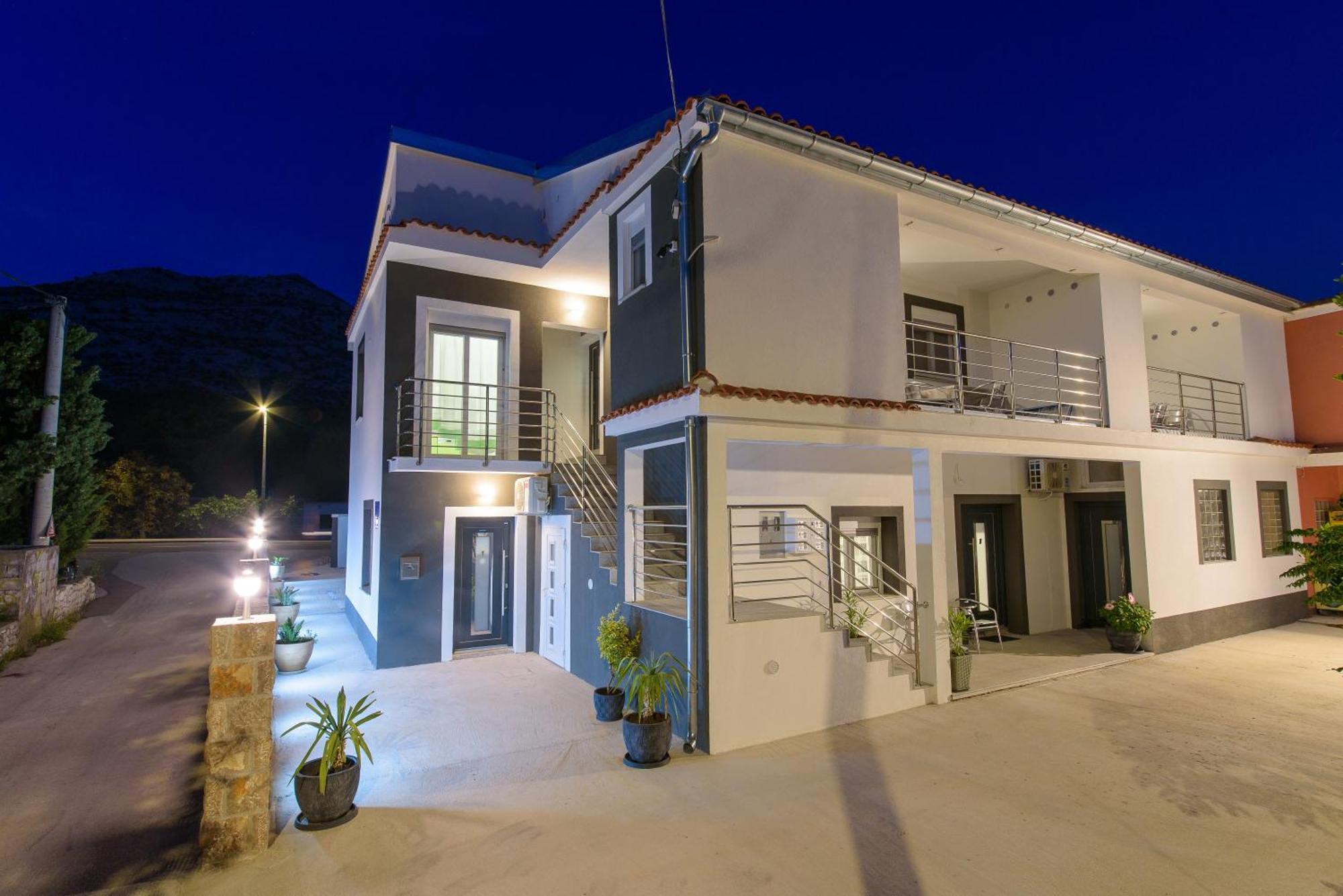 Jeli Apartments Starigrad Paklenica Bilik gambar