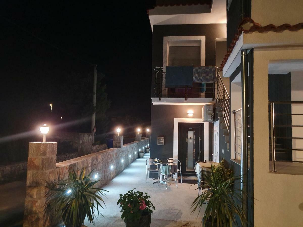 Jeli Apartments Starigrad Paklenica Luaran gambar