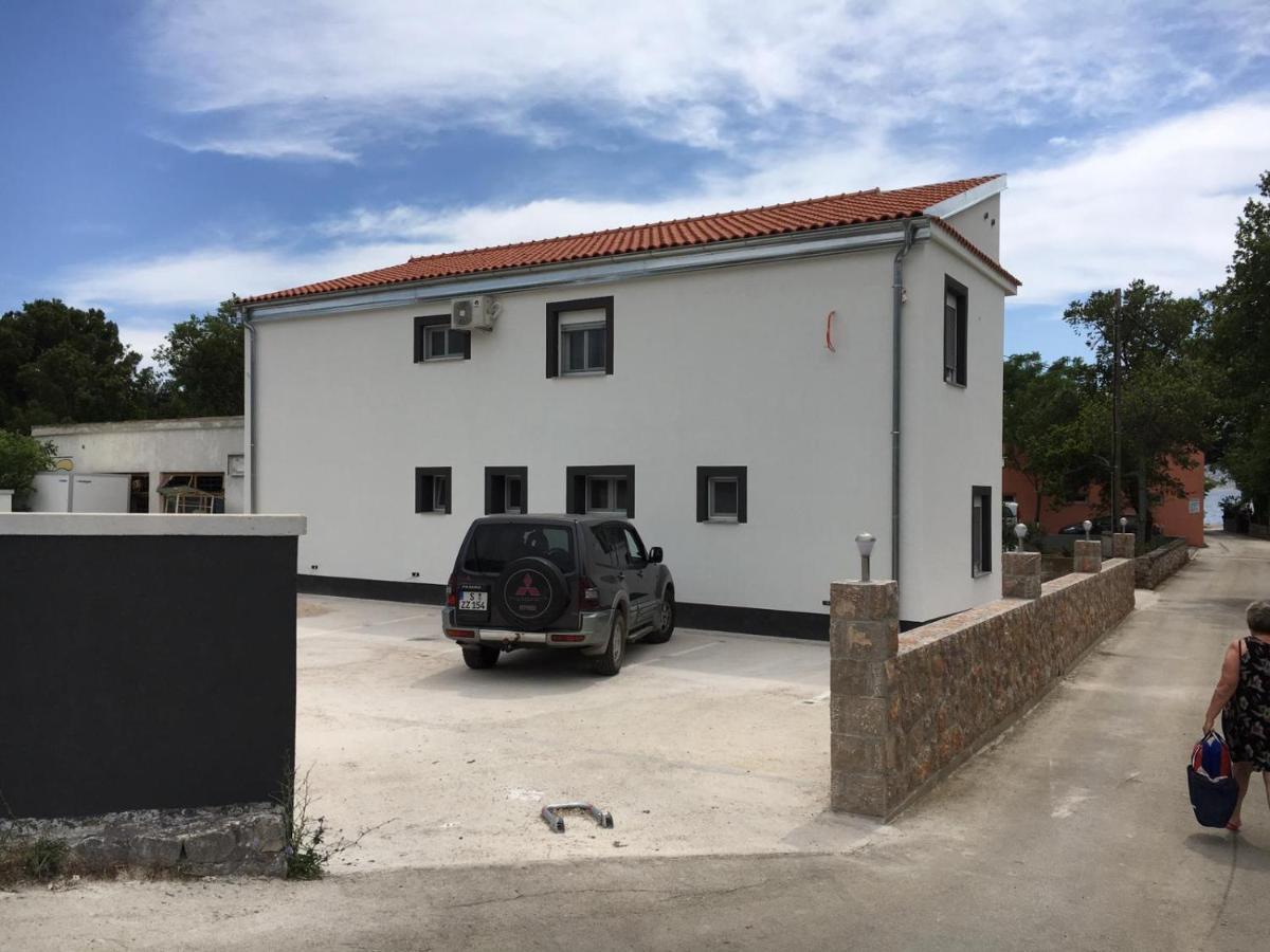 Jeli Apartments Starigrad Paklenica Luaran gambar